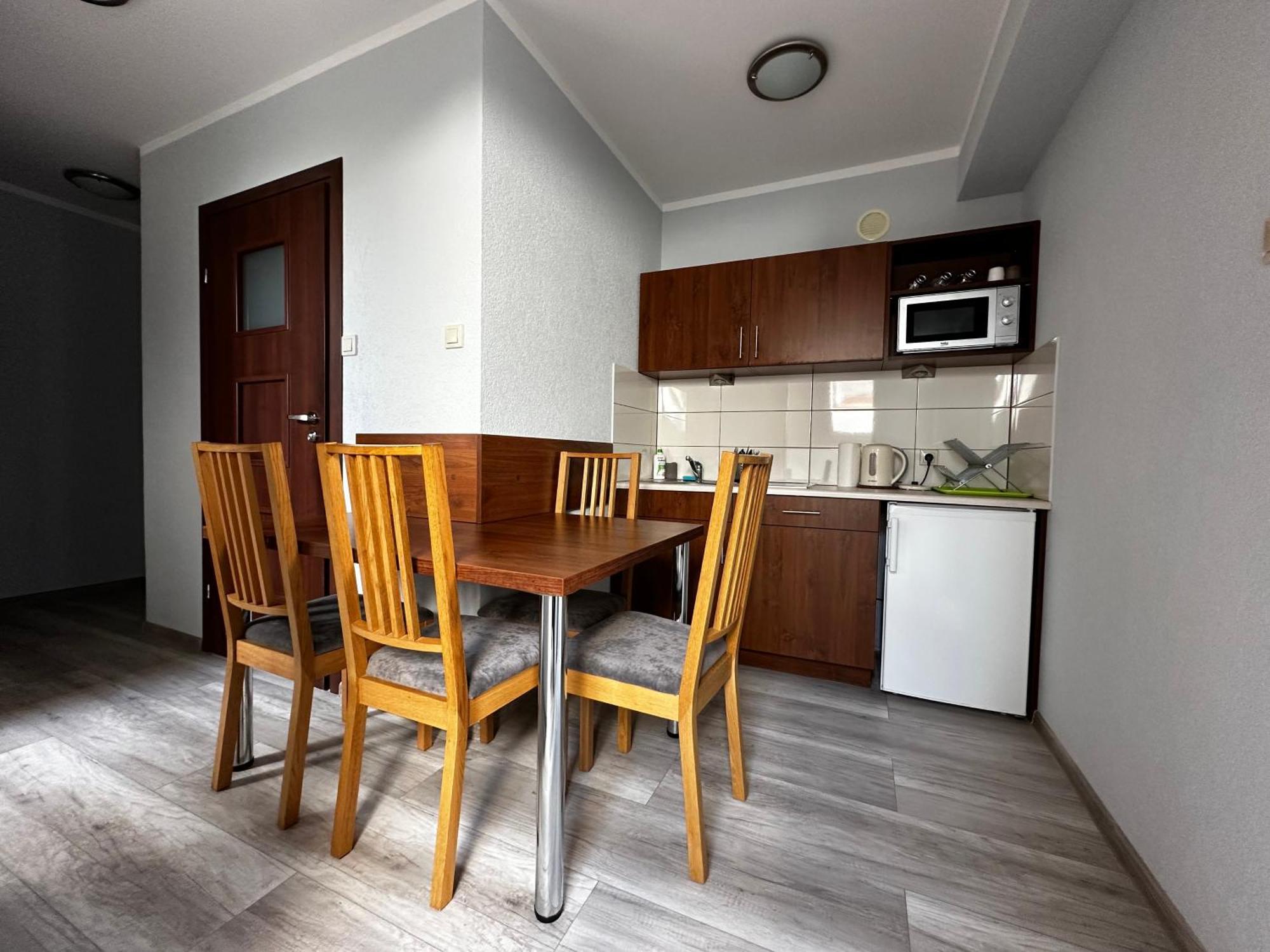 Apartament Serwis คราคูฟ ภายนอก รูปภาพ